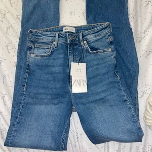 zara skinny jeans with leg slit!